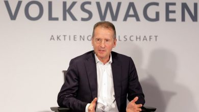 Photo of CEO da VW avisa que fábricas vão continuar fechadas